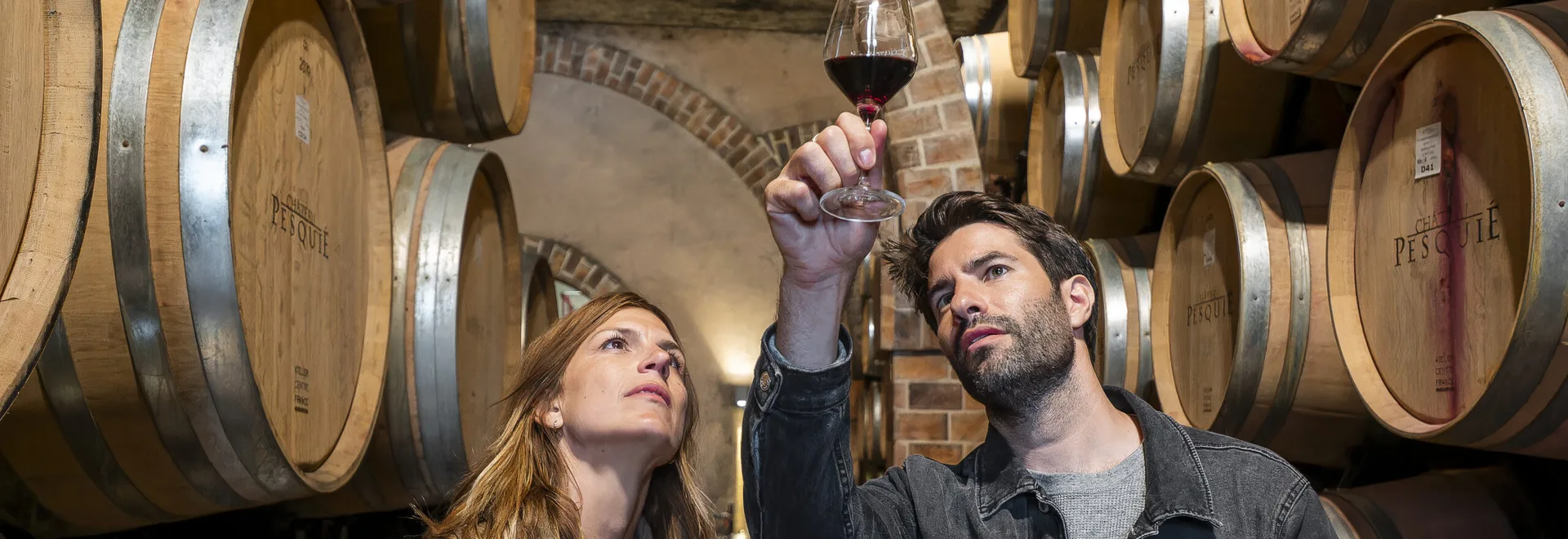 Couple au vignoble  © Bluemax