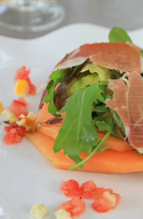 Melon et charcuterie  © Hocquel