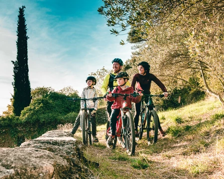 Famille en Vaucluse  © O'Brien