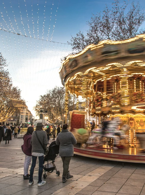 Carrousel à Avignon  © Kessler