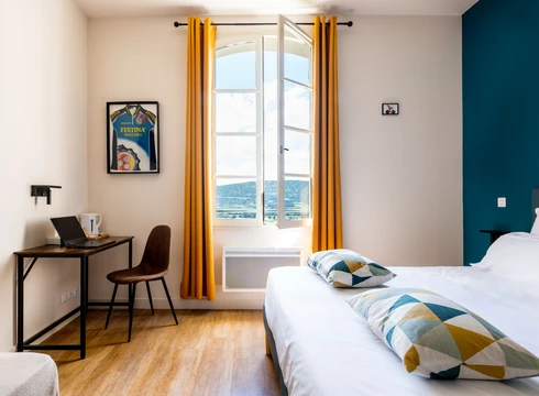 Chambre de l'Hôtel compagnon de route Le Nesk  © Abbès