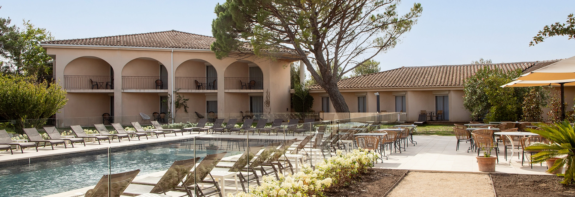 Hôtel Paradou Golden Tulip à Avignon, vue extérieur  © Sofra